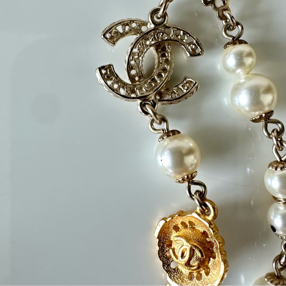 CHANEL long necklace with pearls Authentic - Picture 5 of 8